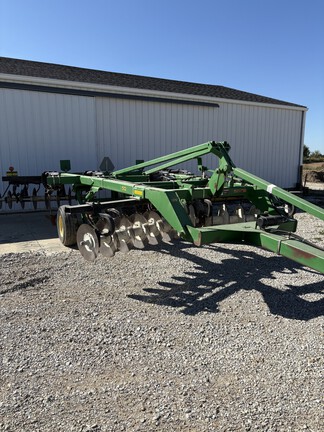 2004 John-Deere 512