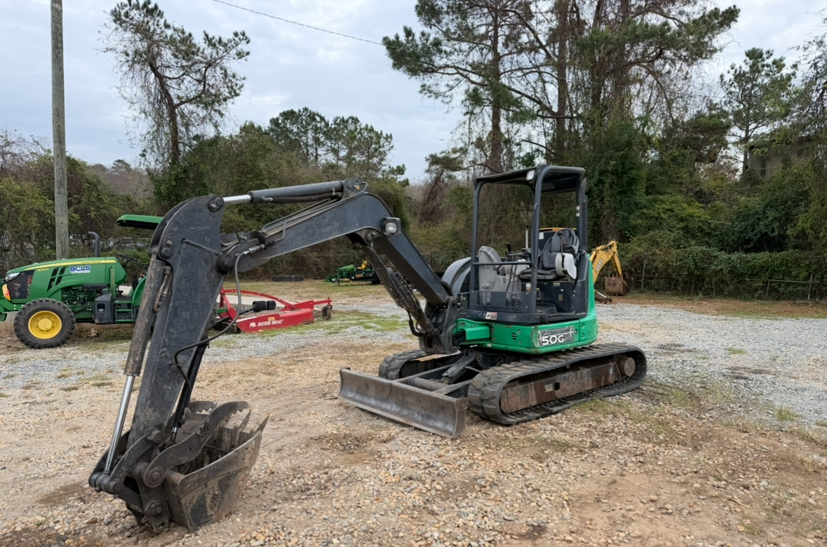 2016 John Deere 50G Image 1