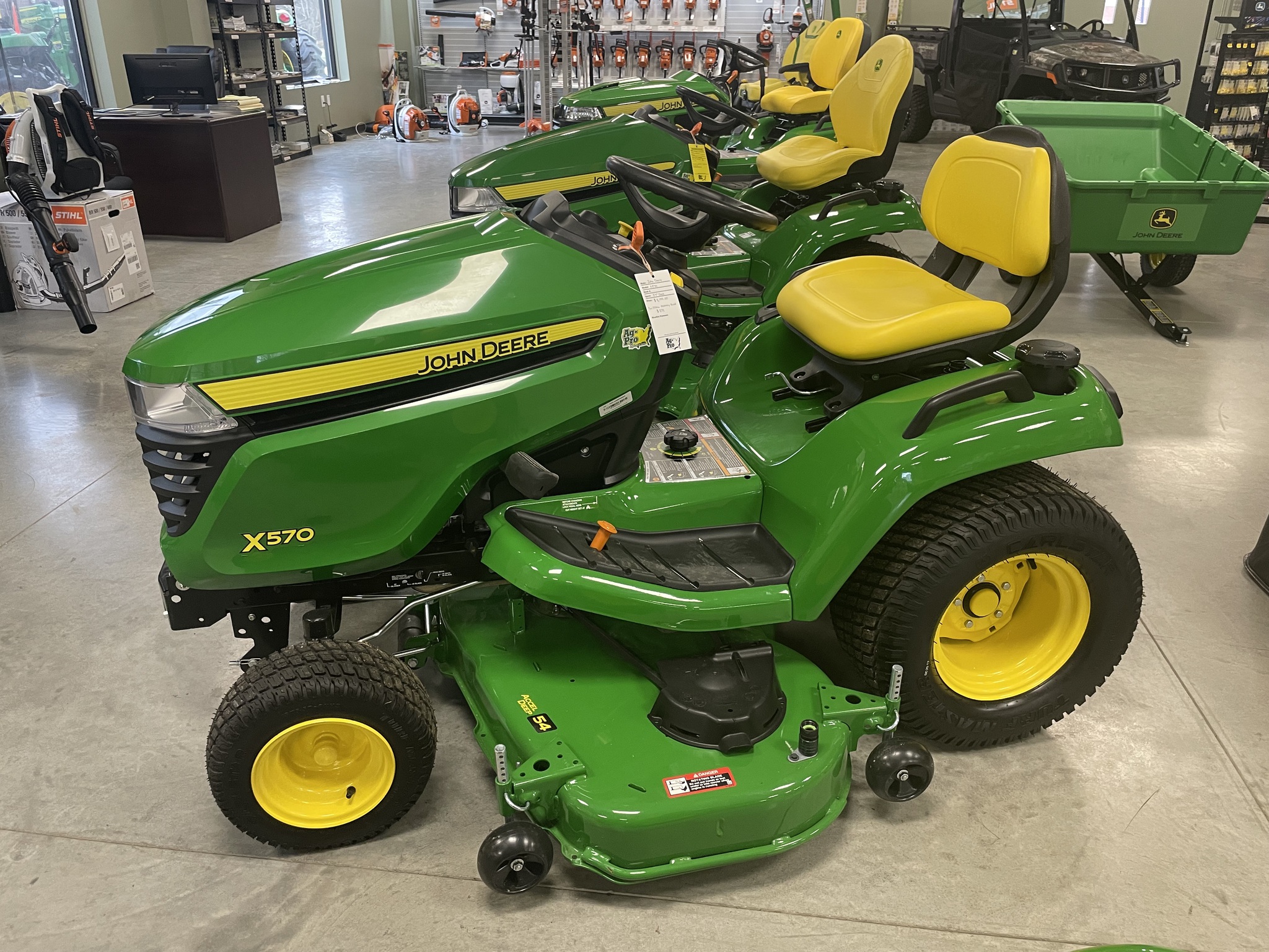 2025 John Deere X570 Image 1