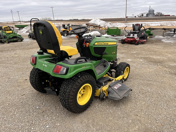2021 John Deere X758 - Photo5