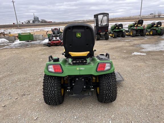 2021 John Deere X758 - Photo6