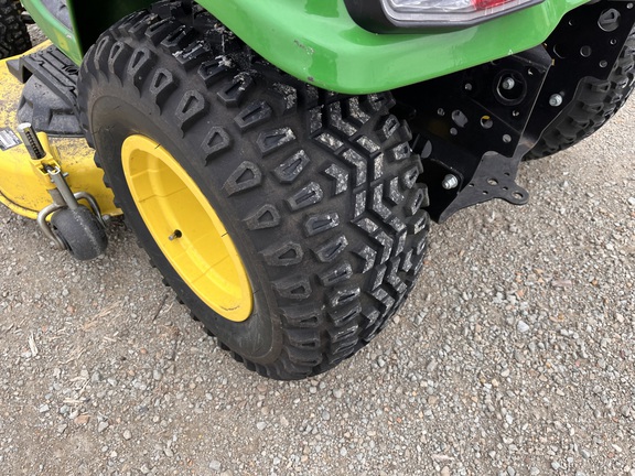 2021 John Deere X758 - Photo12