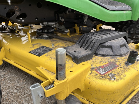 2021 John Deere X758 - Photo19