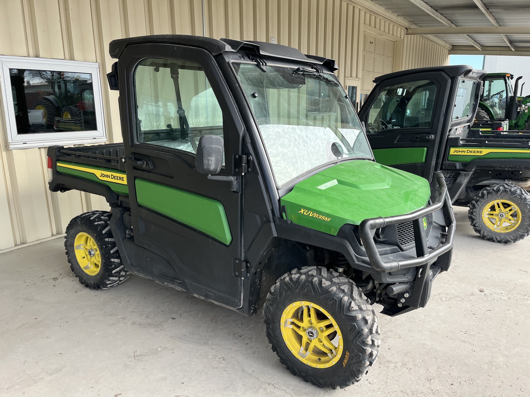  2023 John Deere XUV 835M at Heritage Tractor in Seneca, KS
