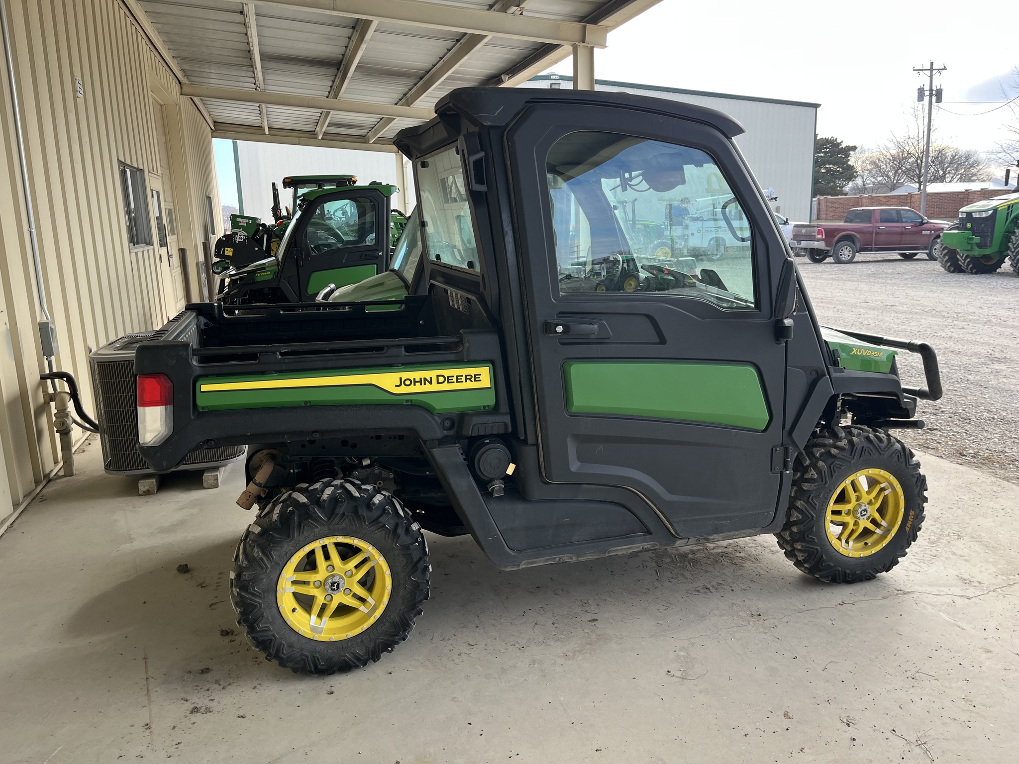 2023 John Deere XUV 835M at Heritage Tractor in Seneca, KS
