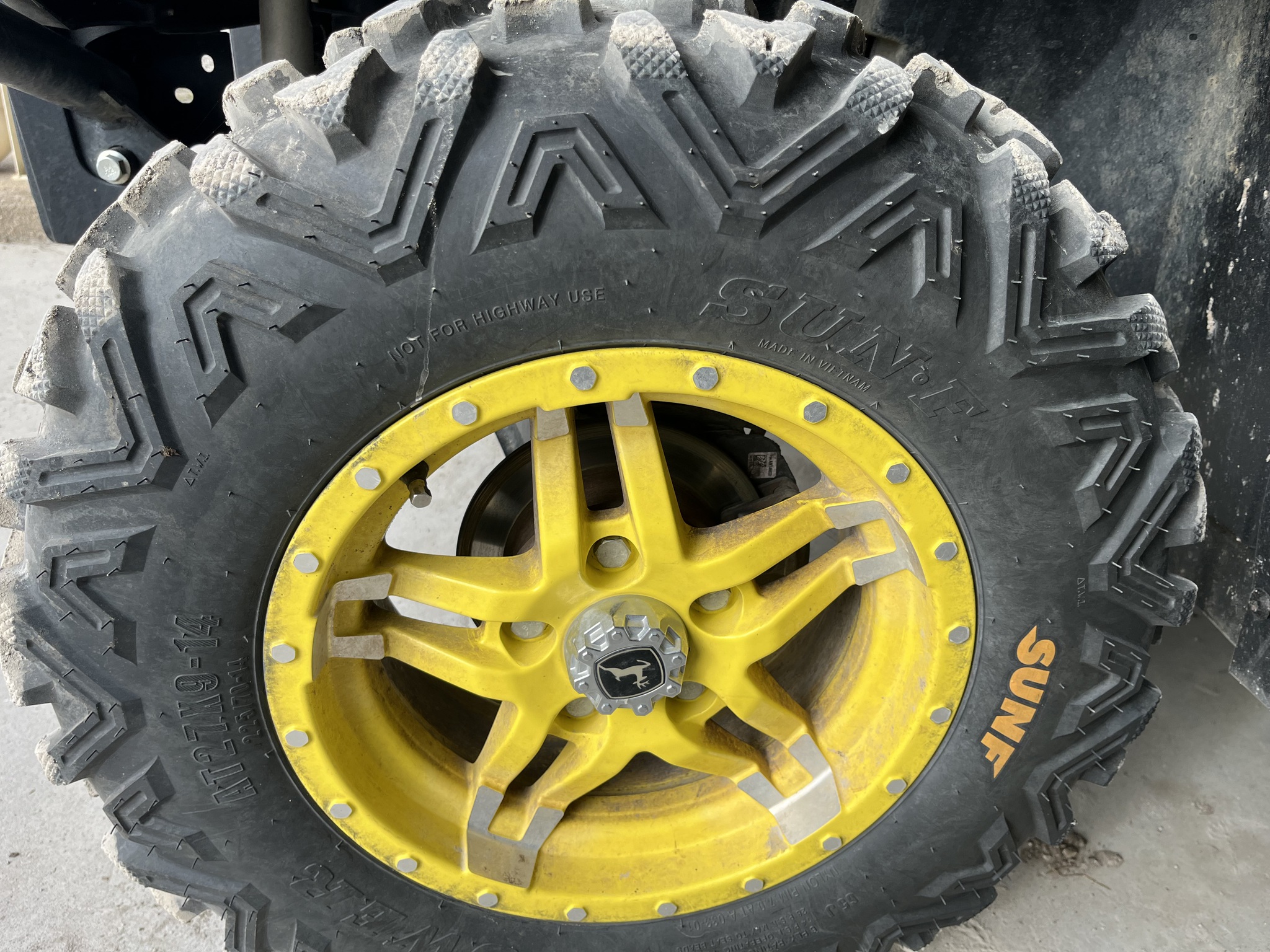  2023 John Deere XUV 835M at Heritage Tractor in Seneca, KS