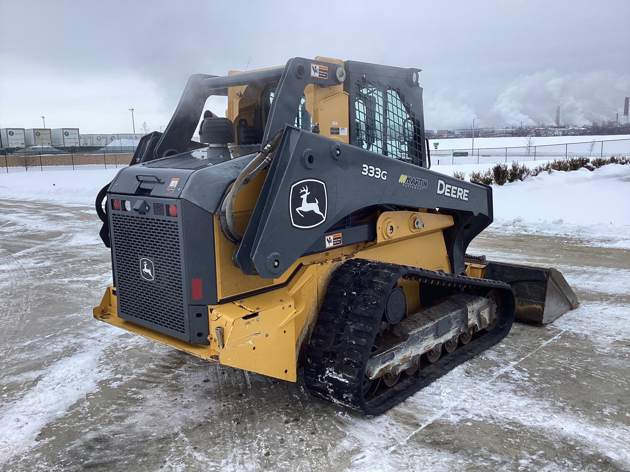 2021 John Deere 333G Image 3