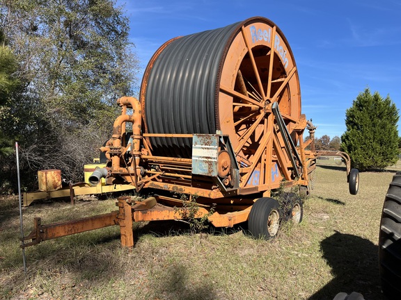 John Deere 2400L Photo 2