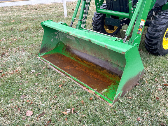 2020 John-Deere 3032E