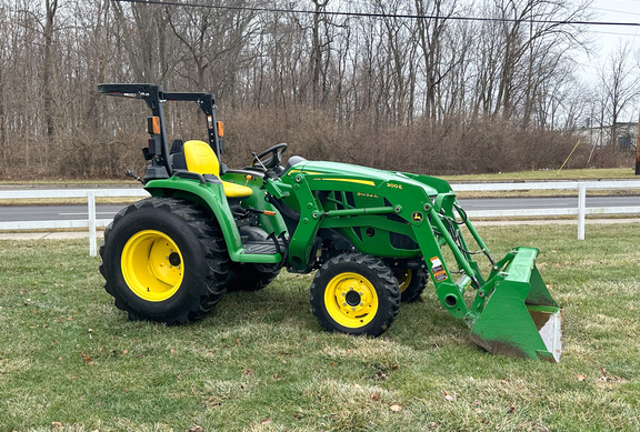 2020 John-Deere 3032E