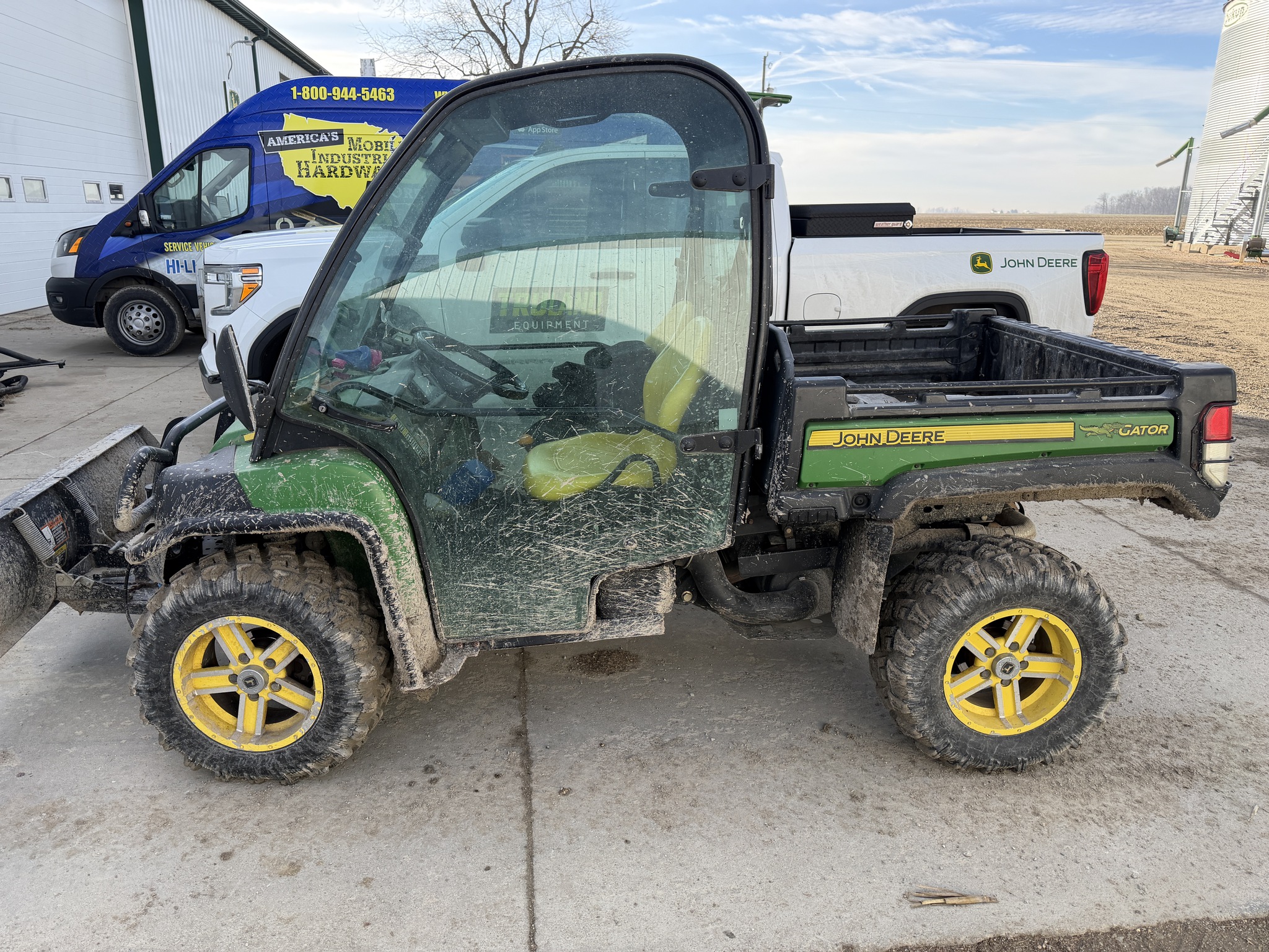 2011 John Deere XUV 825I GREEN Image 6