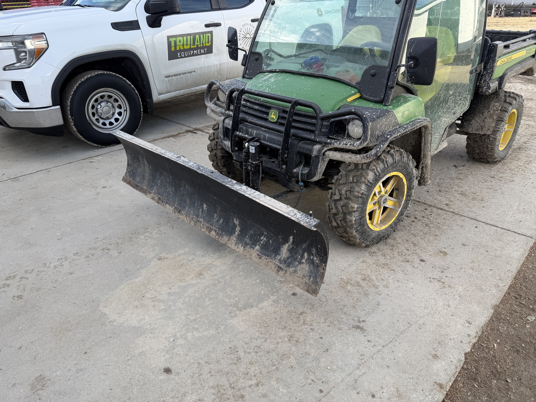 2011 John Deere XUV 825I GREEN Image 8