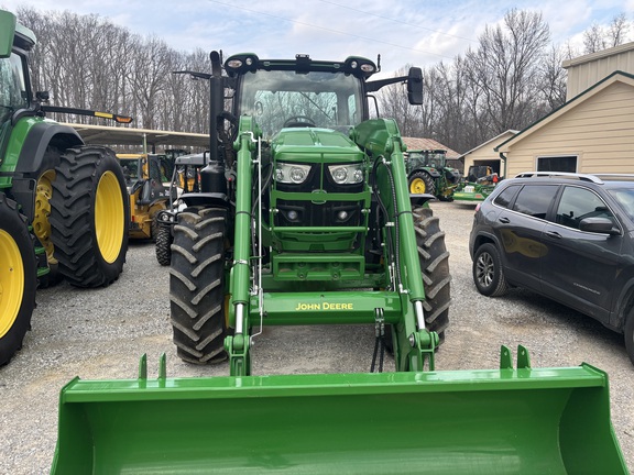 2022 John Deere 6R 145