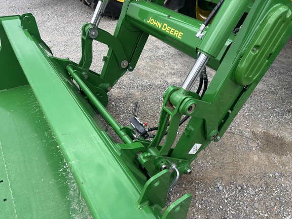 2022 John Deere 6R 145