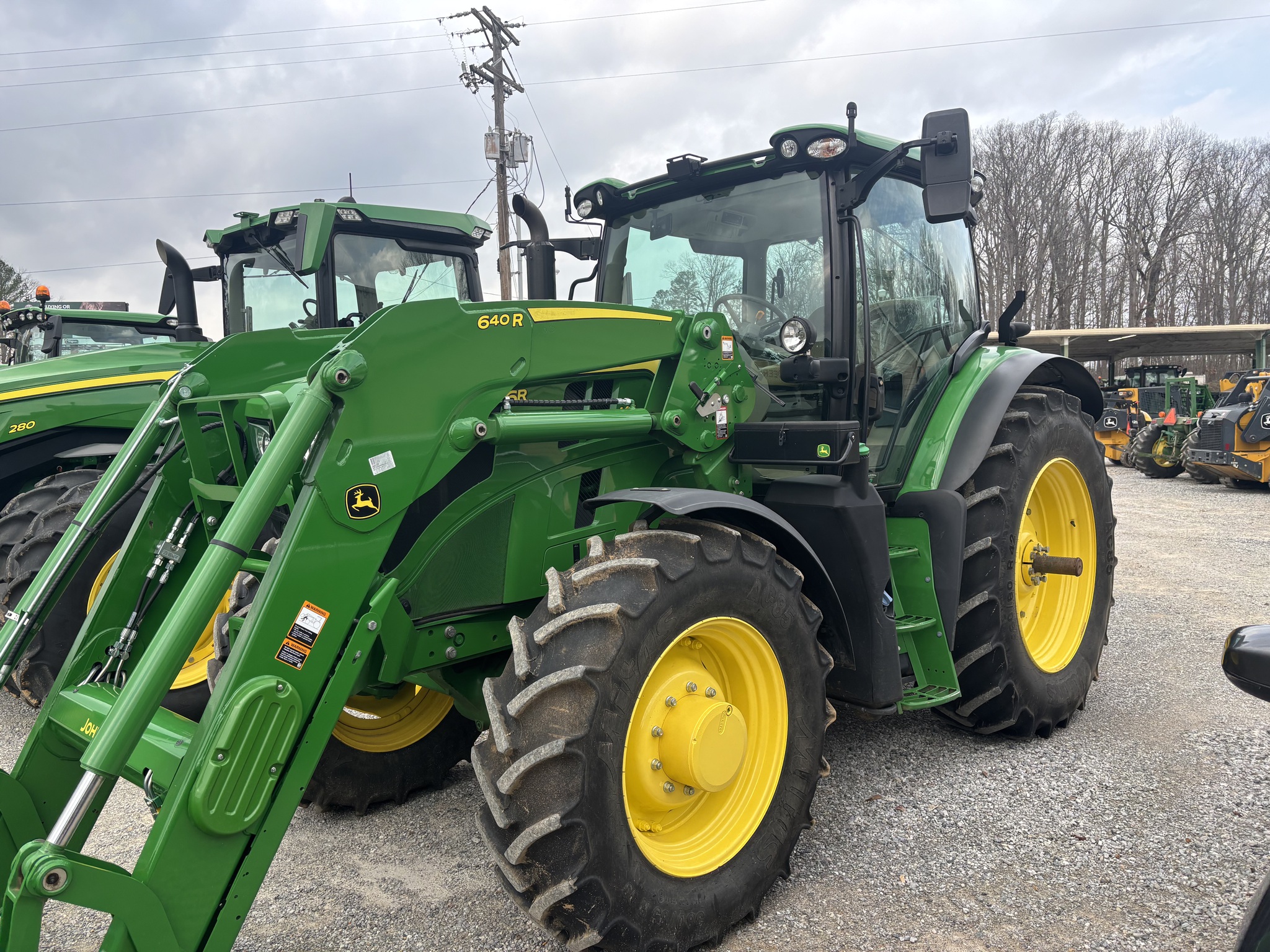 2022 John Deere 6R 145