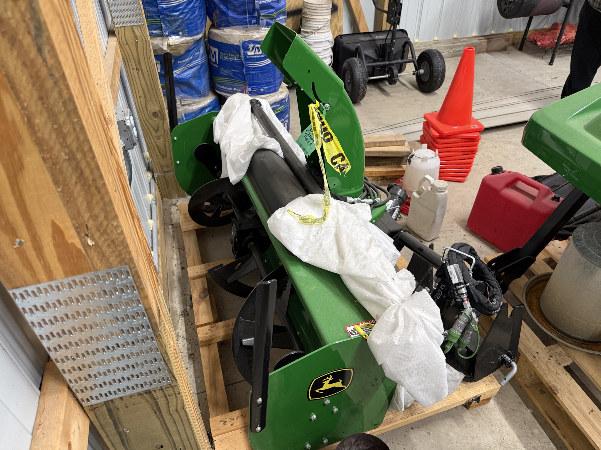 2023 John Deere 54 IN SNOWBLOWER FRONT QUICK HITCH Image 5