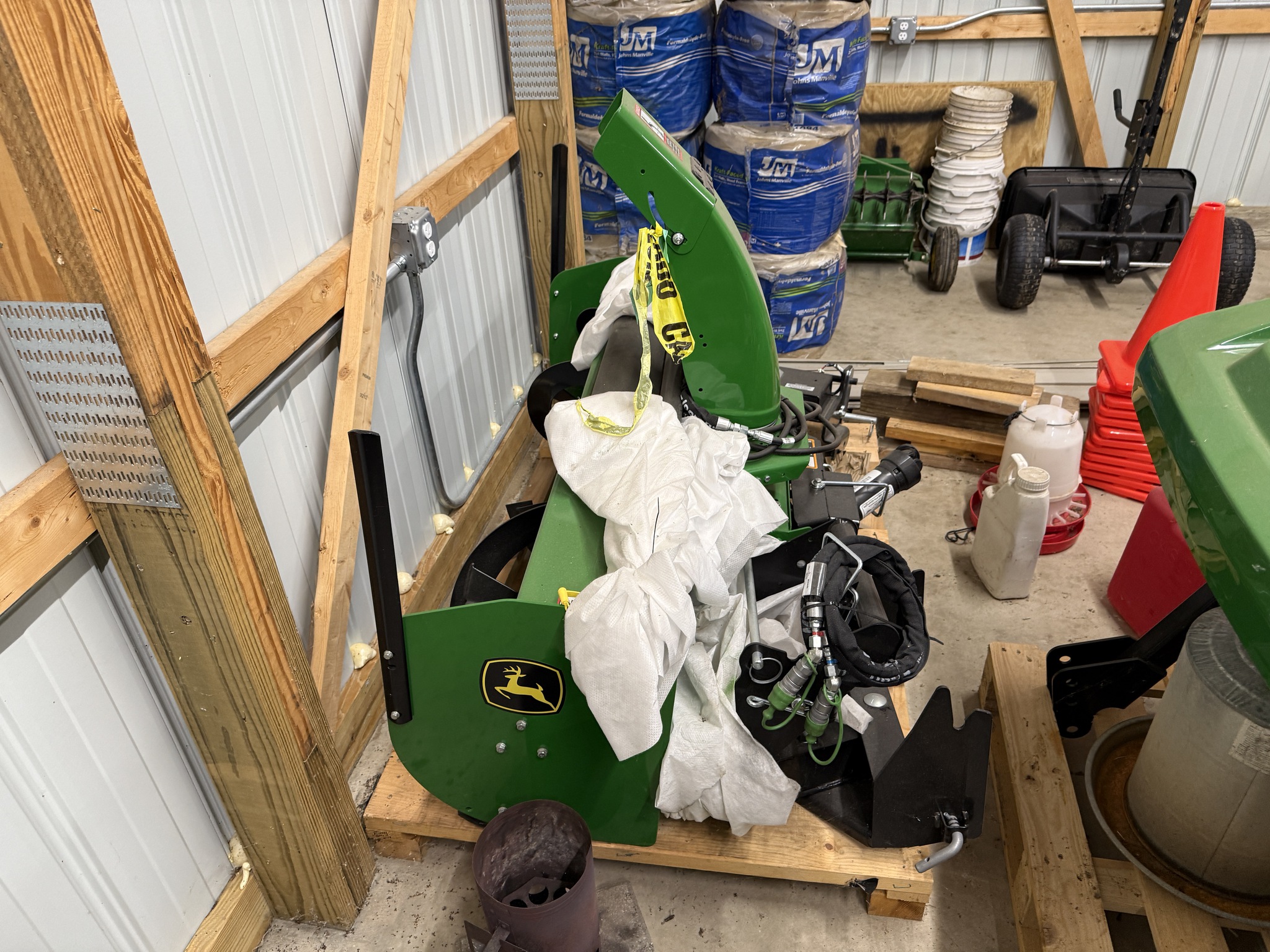 2023 John Deere 54 IN SNOWBLOWER FRONT QUICK HITCH Image 4