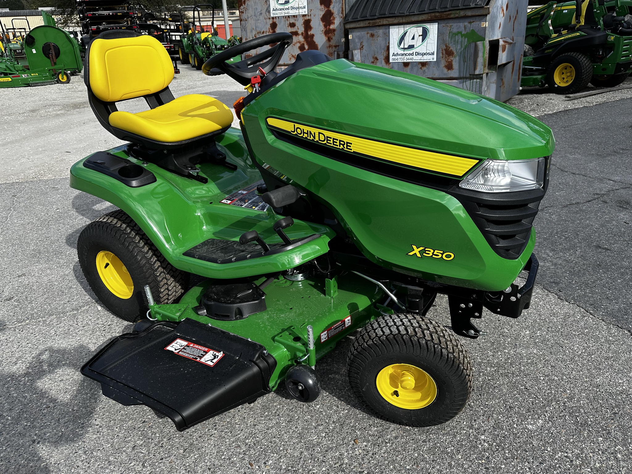 2025 John Deere X350 Image 3