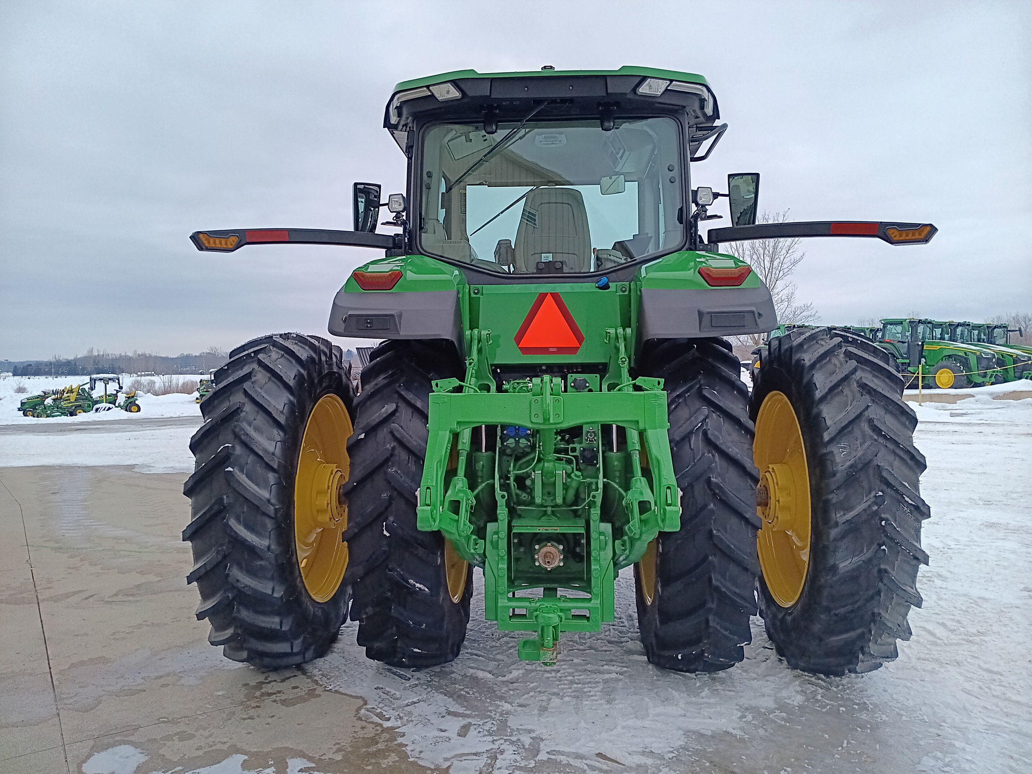 2024 John Deere 8R 250 Image 4
