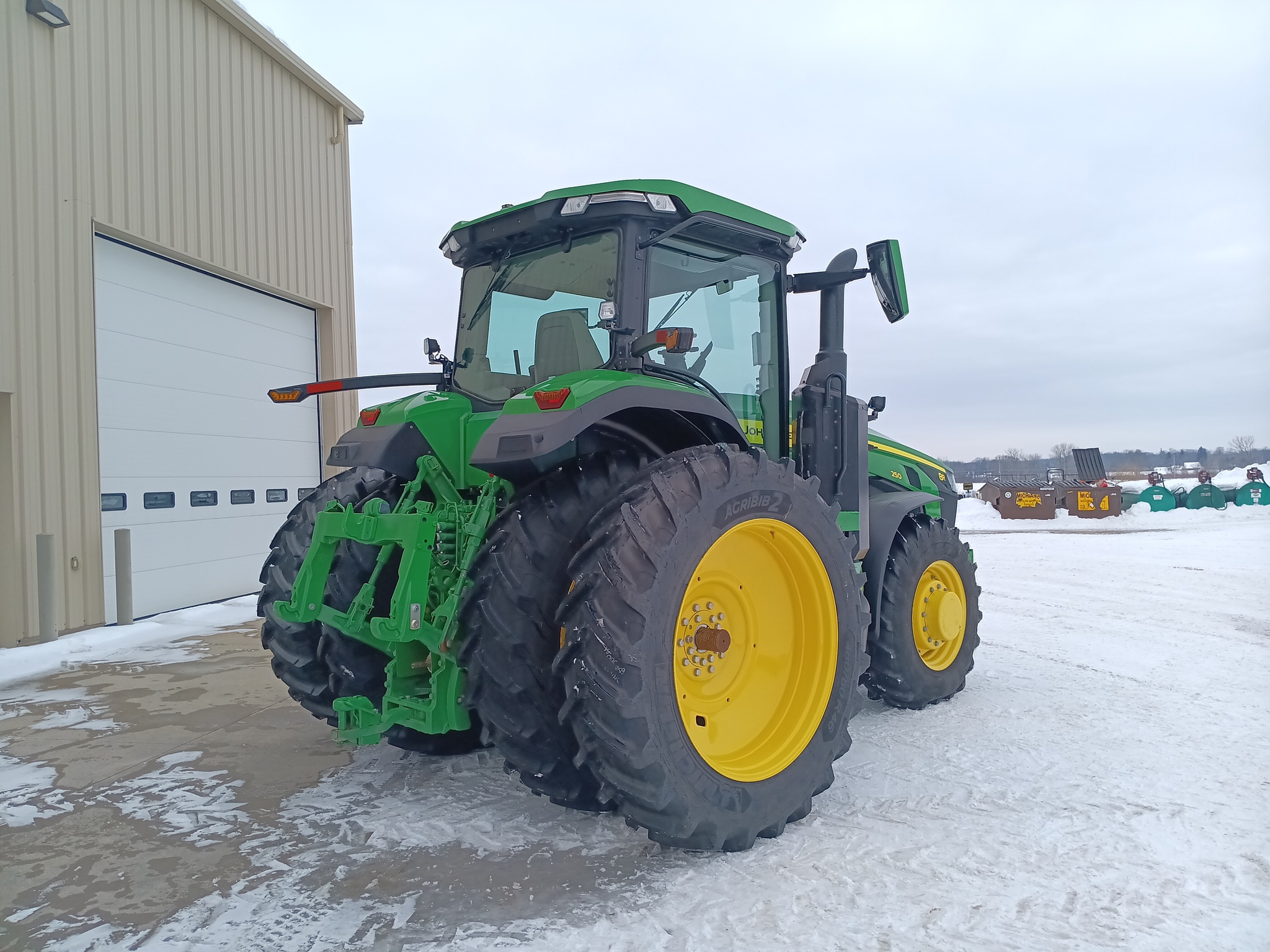 2024 John Deere 8R 250 Image 3