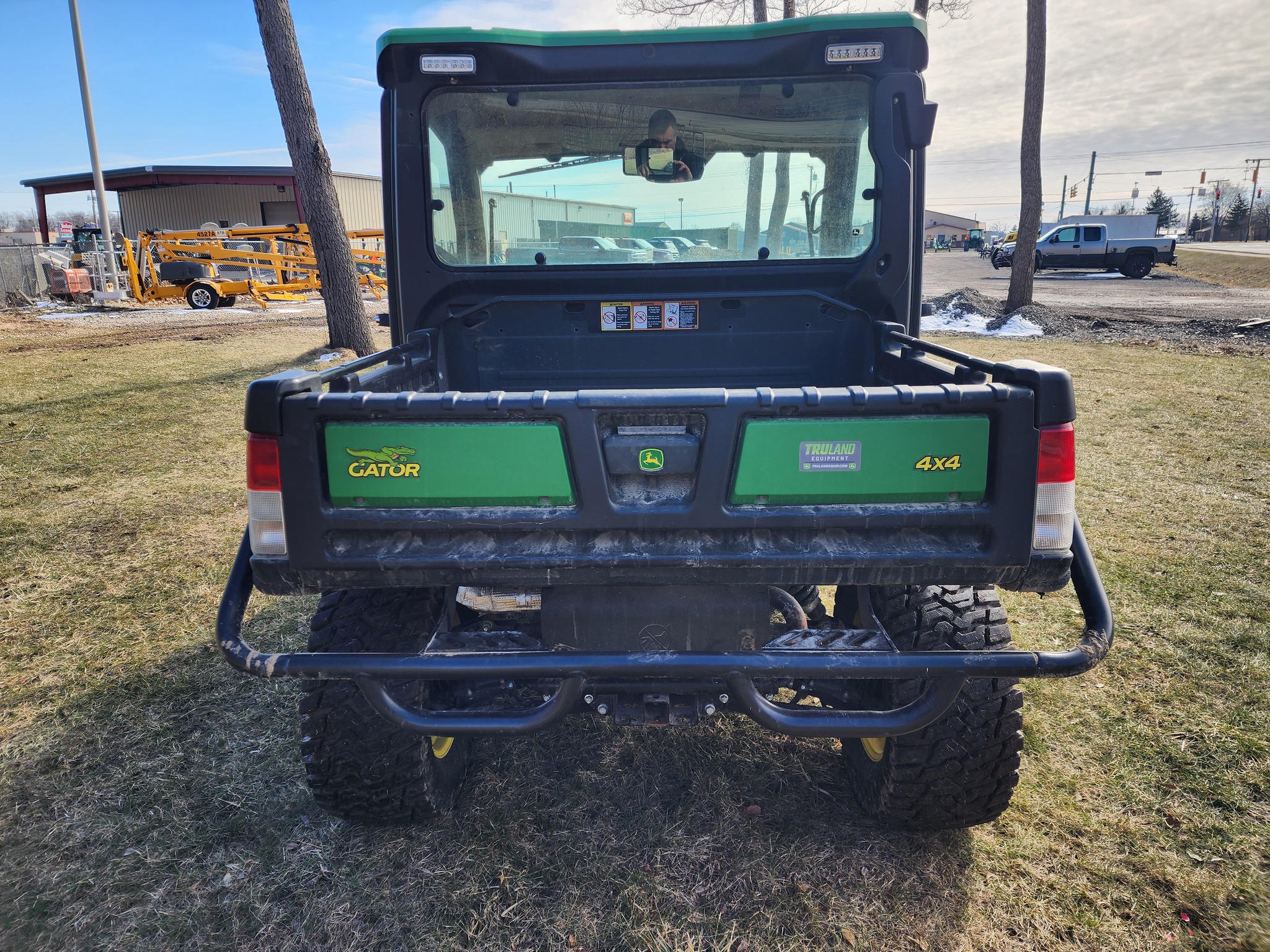 2024 John Deere XUV 835R Image 6