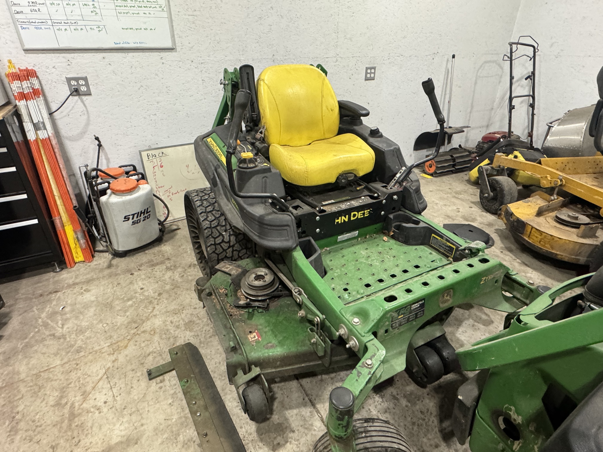 2020 John Deere Z970R Image 2