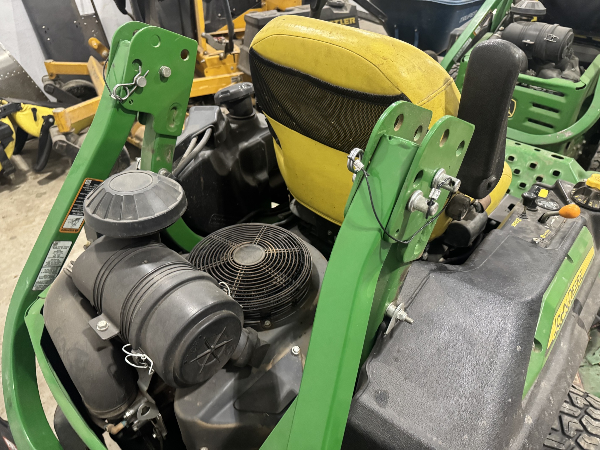 2020 John Deere Z970R Image 4