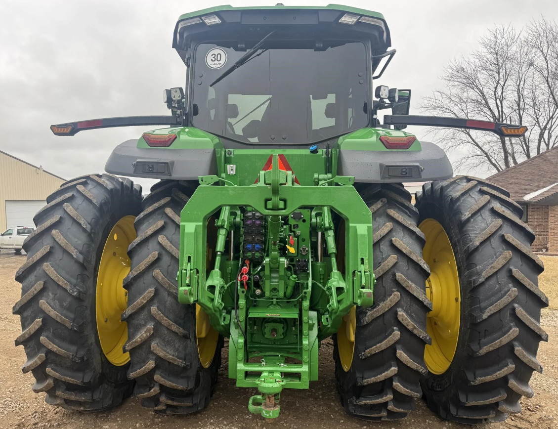2024 John Deere 8R 410 Image 3