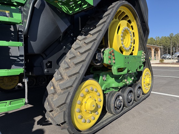 2023 John Deere 8RX 410