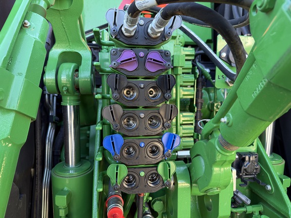 2023 John Deere 8RX 410