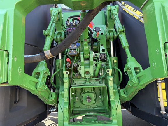 2023 John Deere 8RX 410