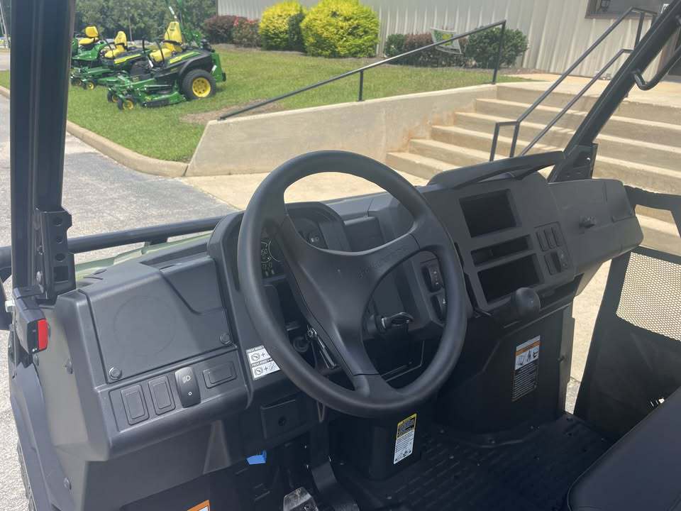 2025 John Deere XUV 845M Image 7