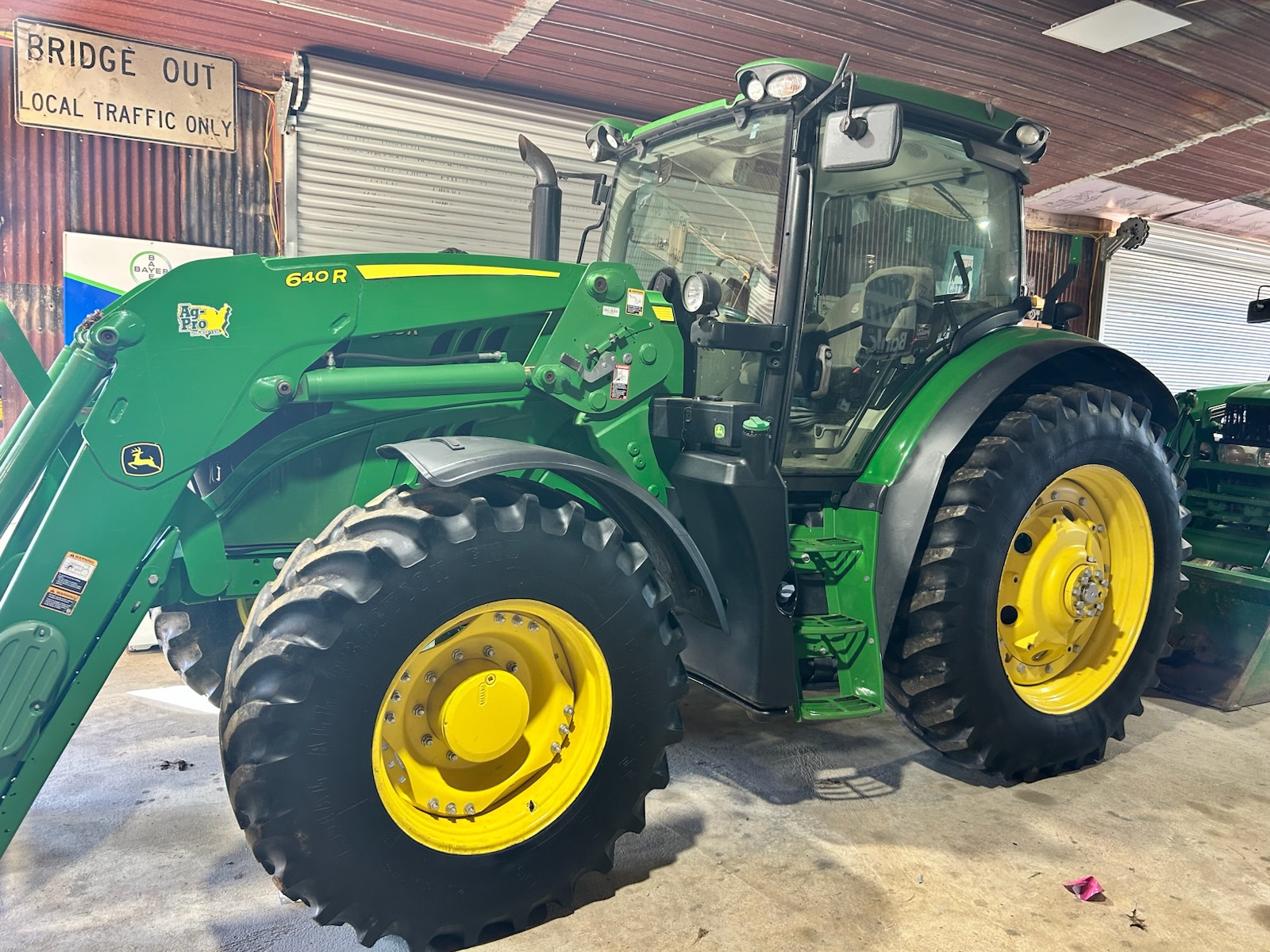 2017 John Deere 6155R