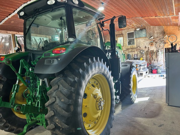 2017 John Deere 6155R