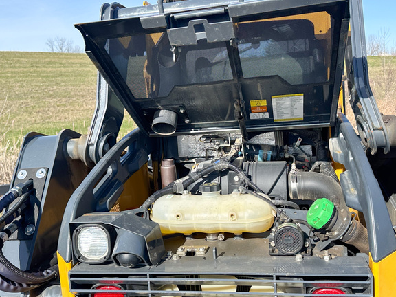 2023 John-Deere 324G