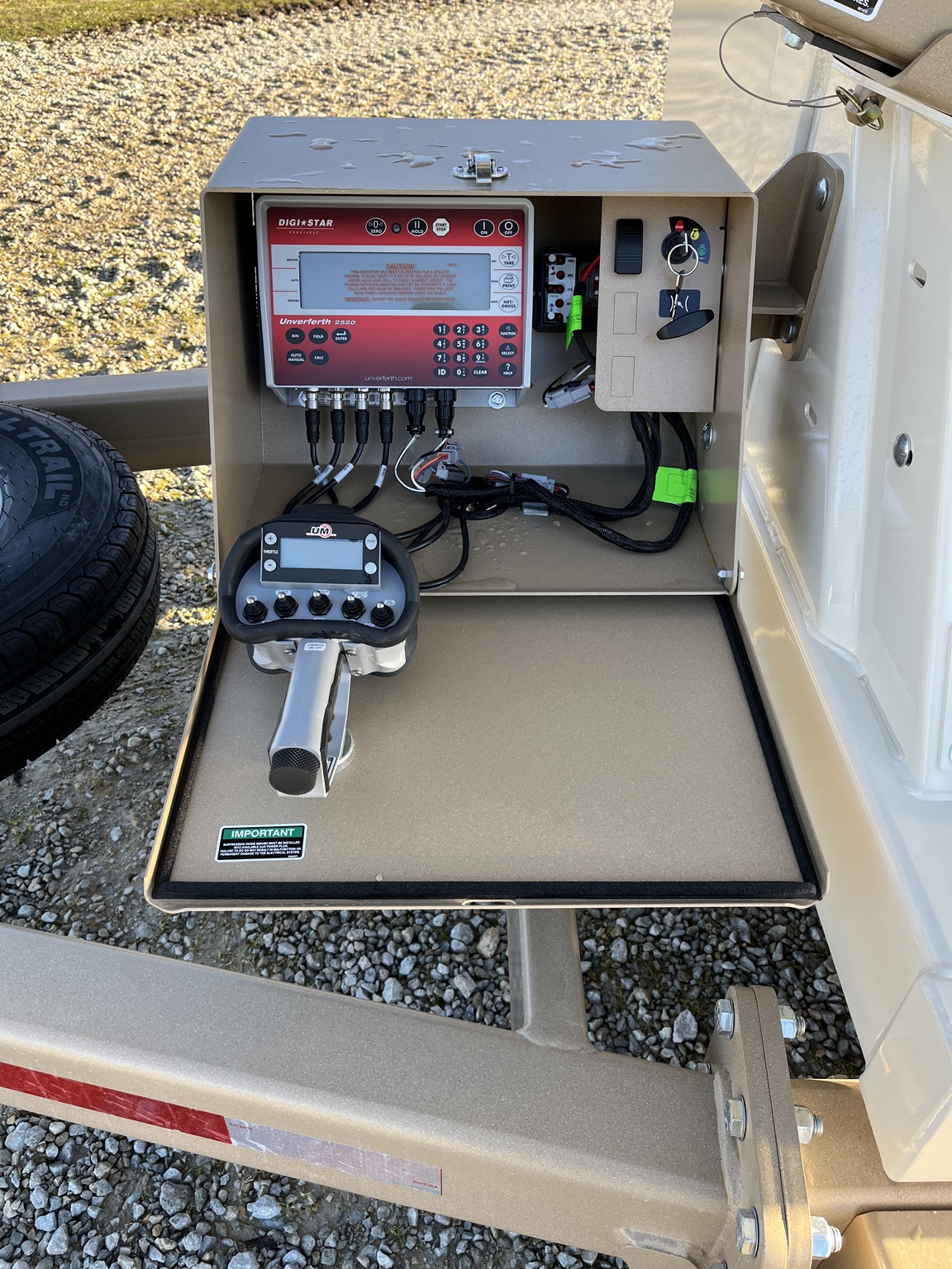 2026 Unverferth 3755XL Image 8