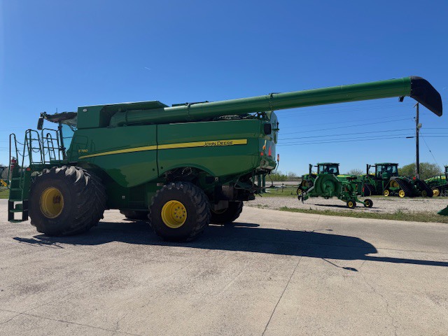 2024 John Deere S780 Image 6