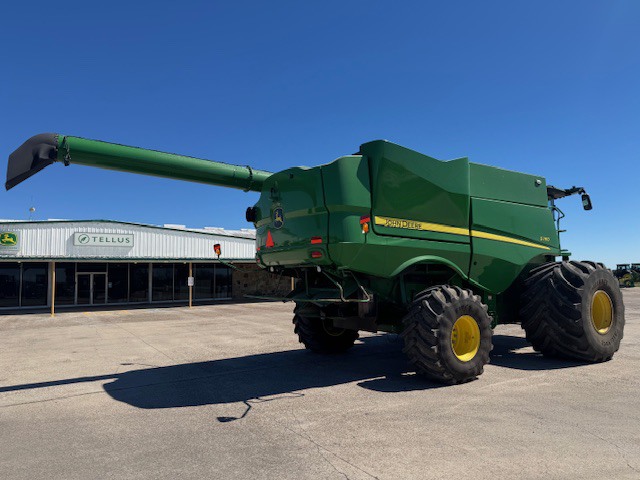 2024 John Deere S780 Image 8