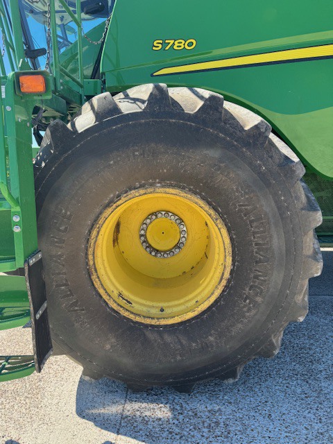 2024 John Deere S780 Image 9