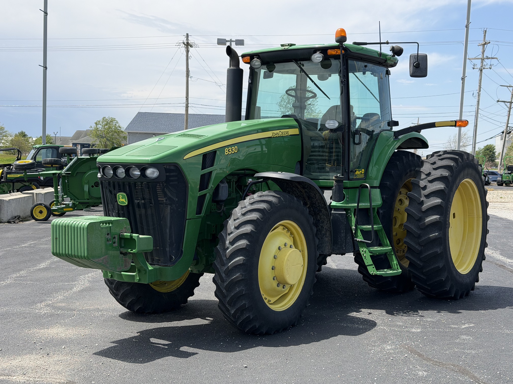 2008 John Deere 8330 Image 1