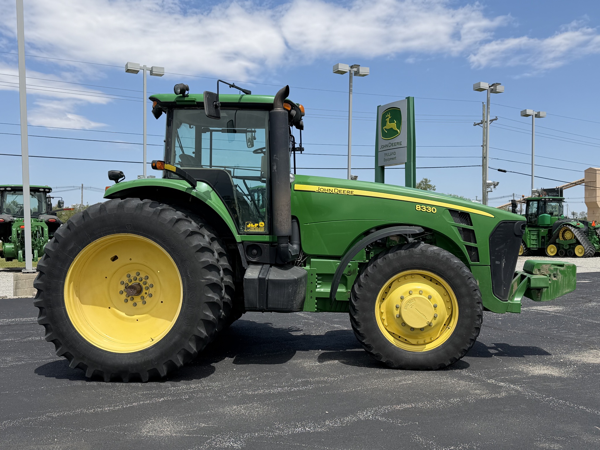 2008 John Deere 8330 Image 6