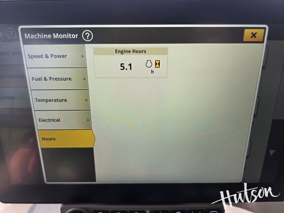 Photo of 2025 John Deere 800R