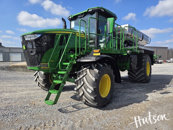 Photo of 2025 John Deere 800R