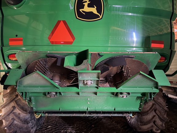 Photo of 2023 John Deere S790
