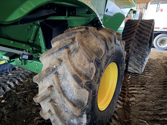 Photo of 2023 John Deere S790