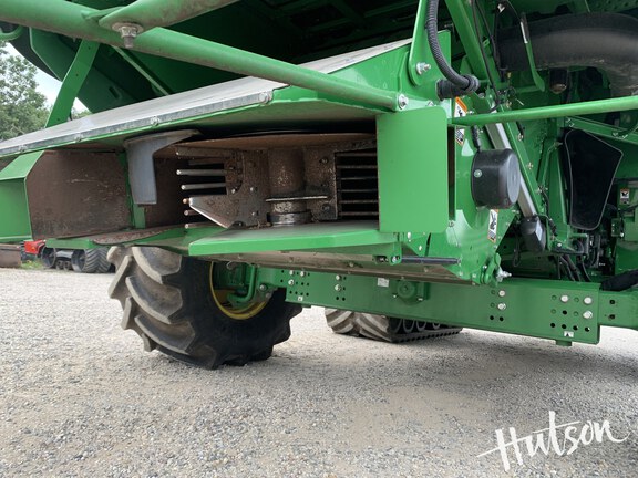 Photo of 2023 John Deere S790