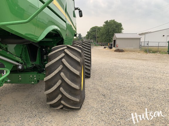 Photo of 2023 John Deere S790