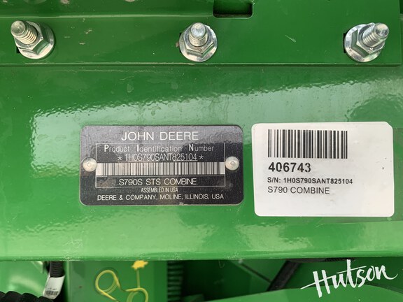 Photo of 2023 John Deere S790