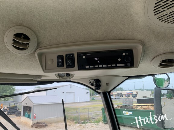 Photo of 2023 John Deere S790