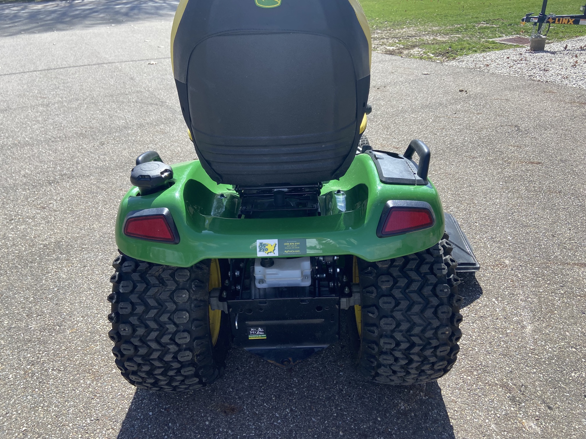 2024 John Deere X580 Image 4